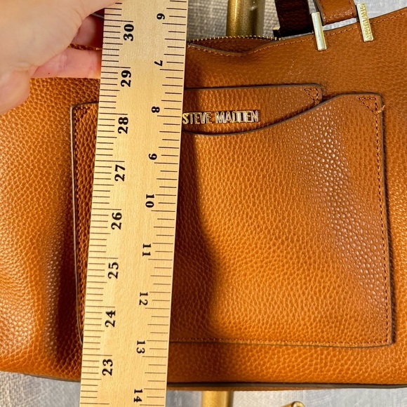 Steve Madden Tan Leather Purse with Gold Detail EUC - Picture 3 of 10